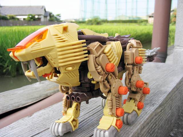 DESERT LIGER