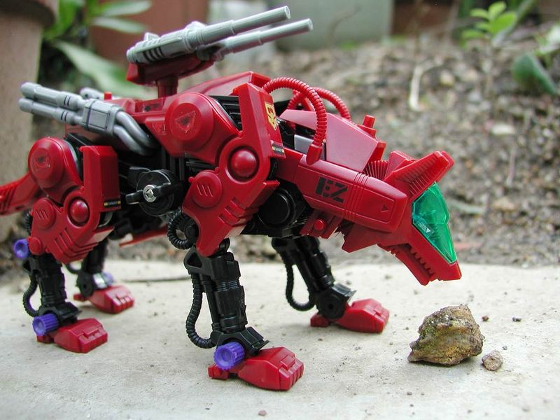 ファイル:RZ009RED 01.jpg