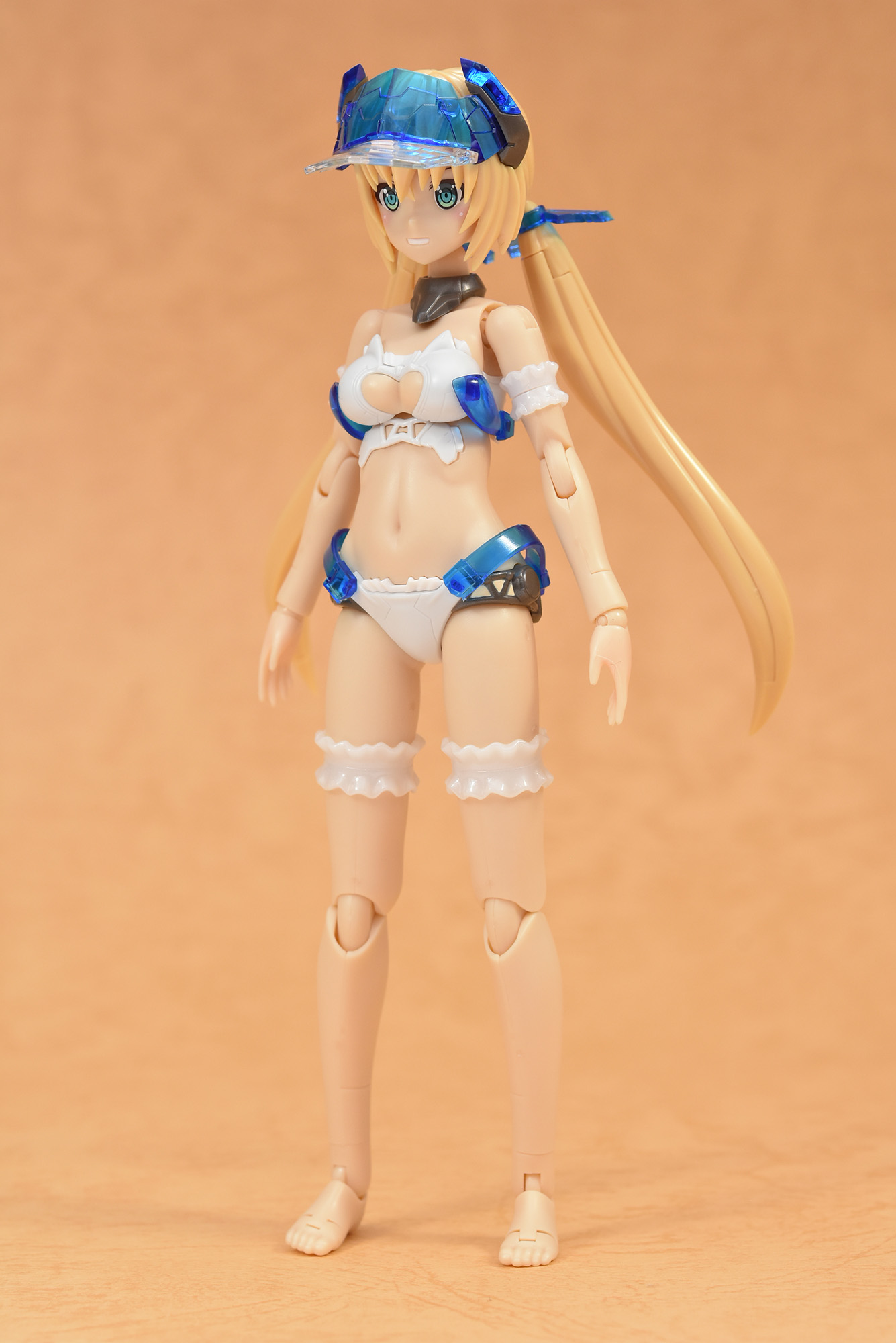 コトブキヤの変態が優勝していきますね。フレズヴェルク